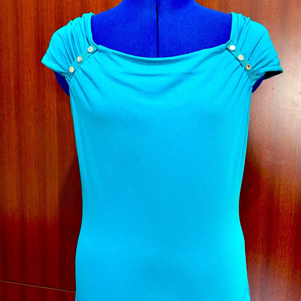 White House Black Market Top M